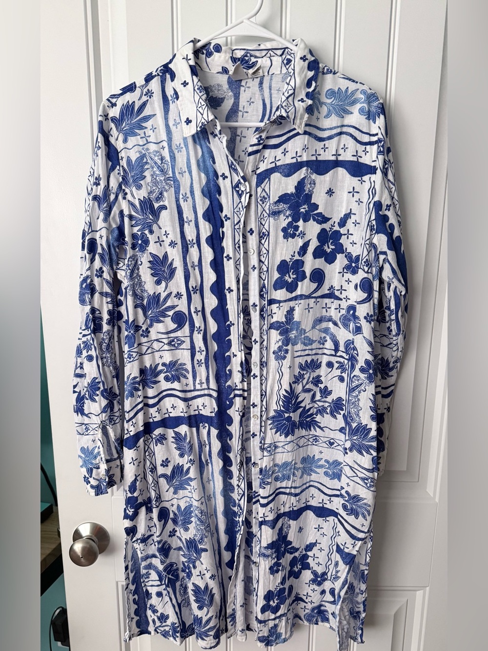 Joie White and Blue Floral Print Button-Up Swim Coverup Size XL with pockets